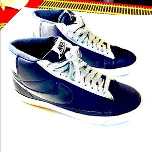 Nike Blazer Black and silver